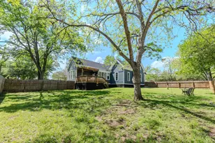 705 W 5th St, Brenham, TX 77833 - Photo 32