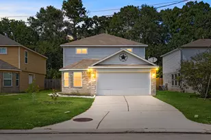 9921 Kingfisher Dr, Conroe, TX 77385 - Photo 34