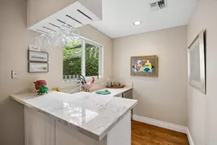 9606 Bayou Brook St, Houston, TX 77063 - Photo 16