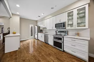 9606 Bayou Brook St, Houston, TX 77063 - Photo 18