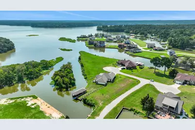 11 Peninsula Point, Huntsville, TX 77340 - Photo 1