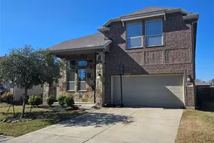 6411 Hunters Trace Ln, Baytown, TX 77521 - Photo 1