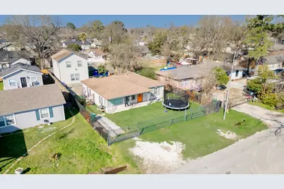 401 Cresline Street, Houston, TX 77076 - Photo 2