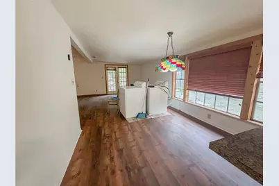 301 Azalea Street, Lake Jackson, TX 77566 - Photo 8