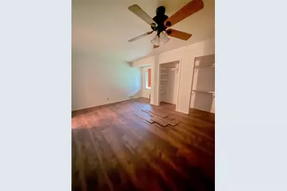 301 Azalea Street, Lake Jackson, TX 77566 - Photo 4