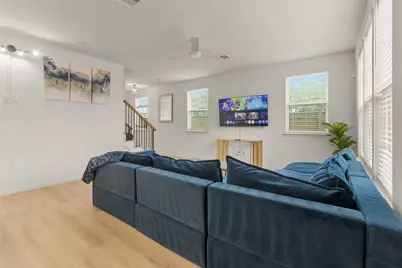 1271 Oakmont Villas Drive, Houston, TX 77091 - Photo 4