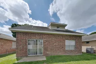 3210 Kelling St, Houston, TX 77045 - Photo 16