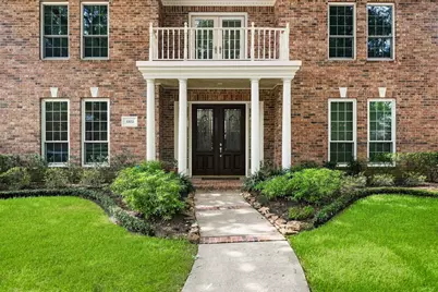 3302 Woodbrook Lane, Sugar Land, TX 77478 - Photo 4