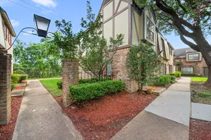 14703 Barryknoll Ln, Houston, TX 77079 - Photo 2
