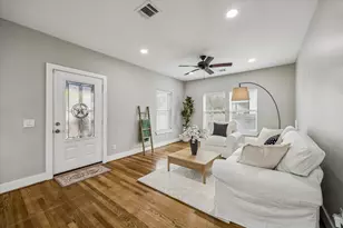 2219 McKee St, Houston, TX 77009 - Photo 8