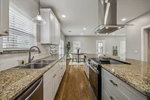 2219 McKee St, Houston, TX 77009 - Photo 12