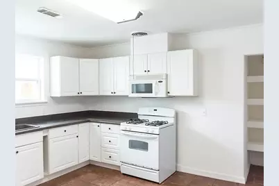 5311 Perry Avenue, Galveston, TX 77551 - Photo 10