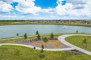 3542 Cardinal Pointe Dr, Angleton, TX 77515 - Photo 8