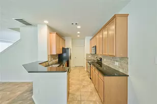 327 Bloomhill Pl, Magnolia, TX 77354 - Photo 4