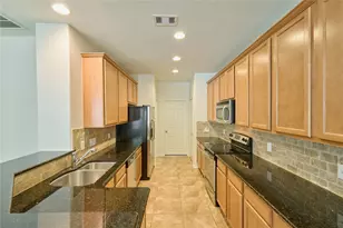 327 Bloomhill Pl, Magnolia, TX 77354 - Photo 14
