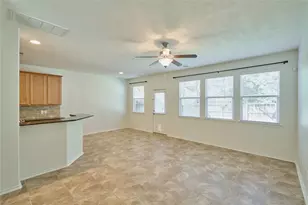 327 Bloomhill Pl, Magnolia, TX 77354 - Photo 6
