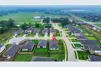 101 Bayou Bend Court, Angleton, TX 77515 - Photo 24