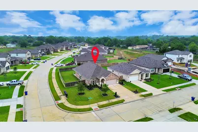 101 Bayou Bend Court, Angleton, TX 77515 - Photo 2