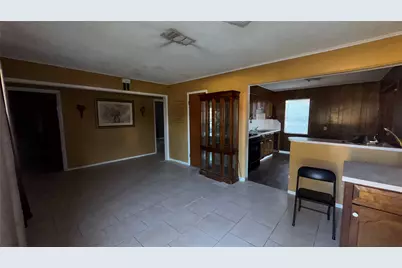 1913 Lincoln Drive, Orange, TX 77630 - Photo 2