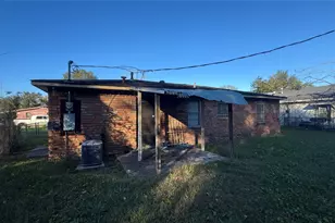 1913 Lincoln Dr, Orange, TX 77630 - Photo 14