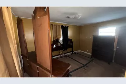 1913 Lincoln Drive, Orange, TX 77630 - Photo 6