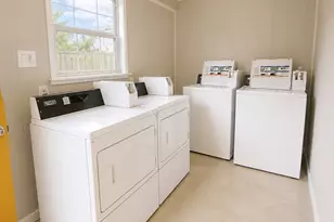 4811 Oakland St, Houston, TX 77023 - Photo 14
