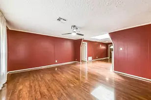 10919 Checkerboard St, Houston, TX 77096 - Photo 6