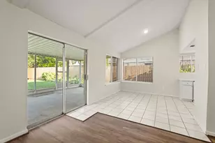 1426 Ashwood Dr, Sugar Land, TX 77498 - Photo 8