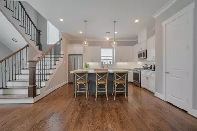 2604 Bevis Street #E, Houston, TX 77008 - Photo 16