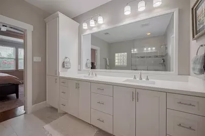 2604 Bevis Street #E, Houston, TX 77008 - Photo 44
