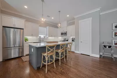 2604 Bevis Street #E, Houston, TX 77008 - Photo 18