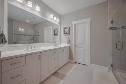 2604 Bevis Street #E, Houston, TX 77008 - Photo 40