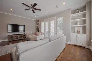 2604 Bevis St, Houston, TX 77008 - Photo 26
