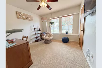 419 Narcissus Street, Lake Jackson, TX 77566 - Photo 10