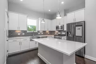 756 W Donovan St, Houston, TX 77091 - Photo 6