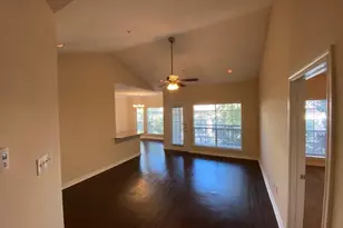 2350 Westcreek Ln, Houston, TX 77027 - Photo 2