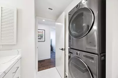 5001 Woodway Drive #1106, Houston, TX 77056 - Photo 16