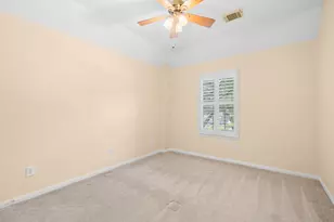 78 E Hobbit Glen Dr, Conroe, TX 77384 - Photo 26