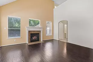 78 E Hobbit Glen Dr, Conroe, TX 77384 - Photo 2