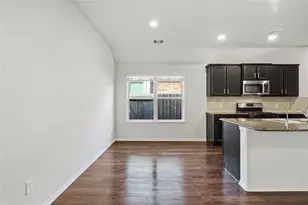 521 Waterside Ridge Ln, La Marque, TX 77568 - Photo 12