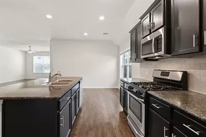 521 Waterside Ridge Lane, La Marque, TX 77568 - Photo 8