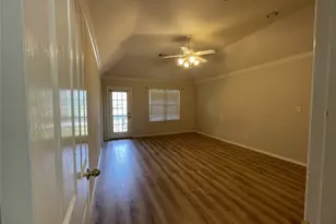 6410 E Linpar Ct, Houston, TX 77040 - Photo 20