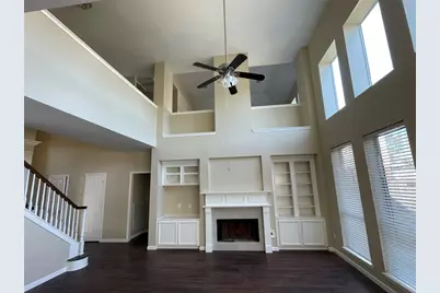 2215 Alberton Lane, Pearland, TX 77584 - Photo 2