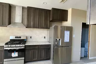 2215 Alberton Ln, Pearland, TX 77584 - Photo 6