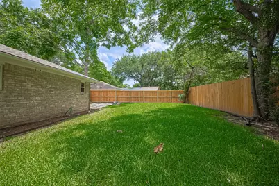 12602 Westleigh Drive, Houston, TX 77077 - Photo 32