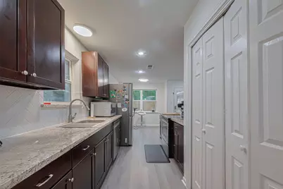 12602 Westleigh Drive, Houston, TX 77077 - Photo 10