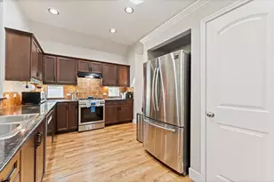 976 Northampton Dr, Conroe, TX 77303 - Photo 4