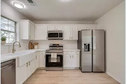1060 Brandt Lane, Columbus, TX 78934 - Photo 8