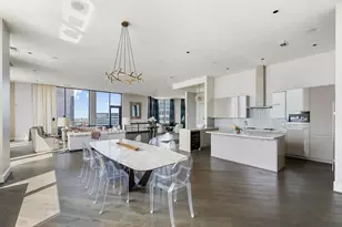 1409 Post Oak Blvd, Houston, TX 77056 - Photo 2