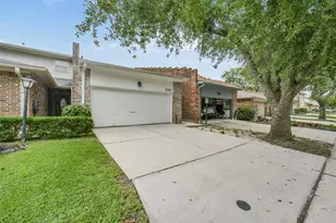 5707 Innsbruck St, Bellaire, TX 77401 - Photo 2